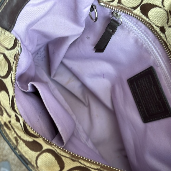 Coach - Picture 5 of 6